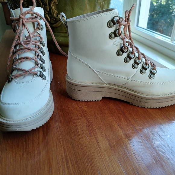 Teva W Midform Boots - Picture 3 of 16